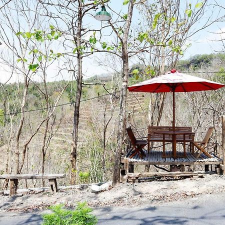 Newalaskuliner & Homestaywatulumbung Kretek Экстерьер фото