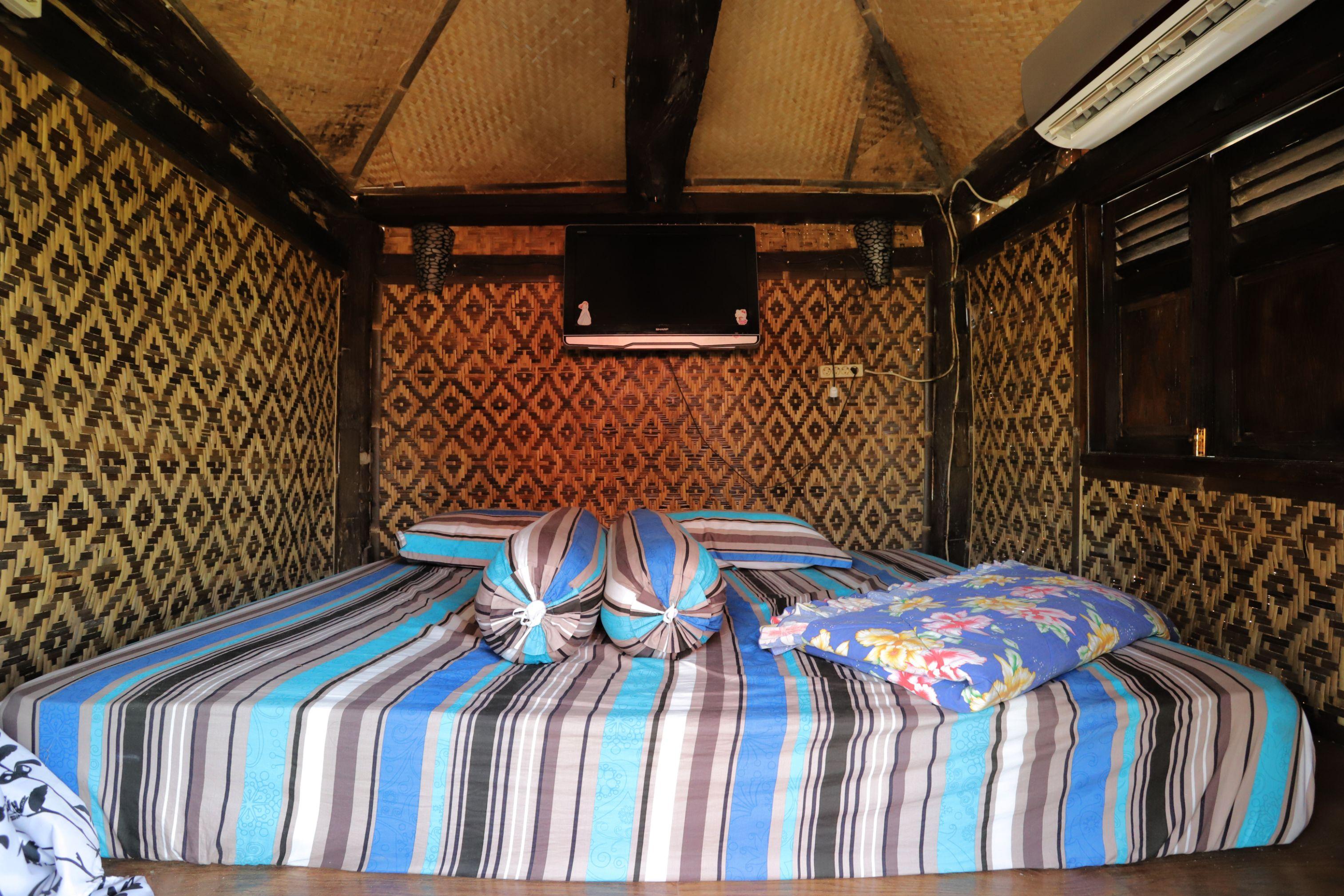 Newalaskuliner & Homestaywatulumbung Kretek Экстерьер фото