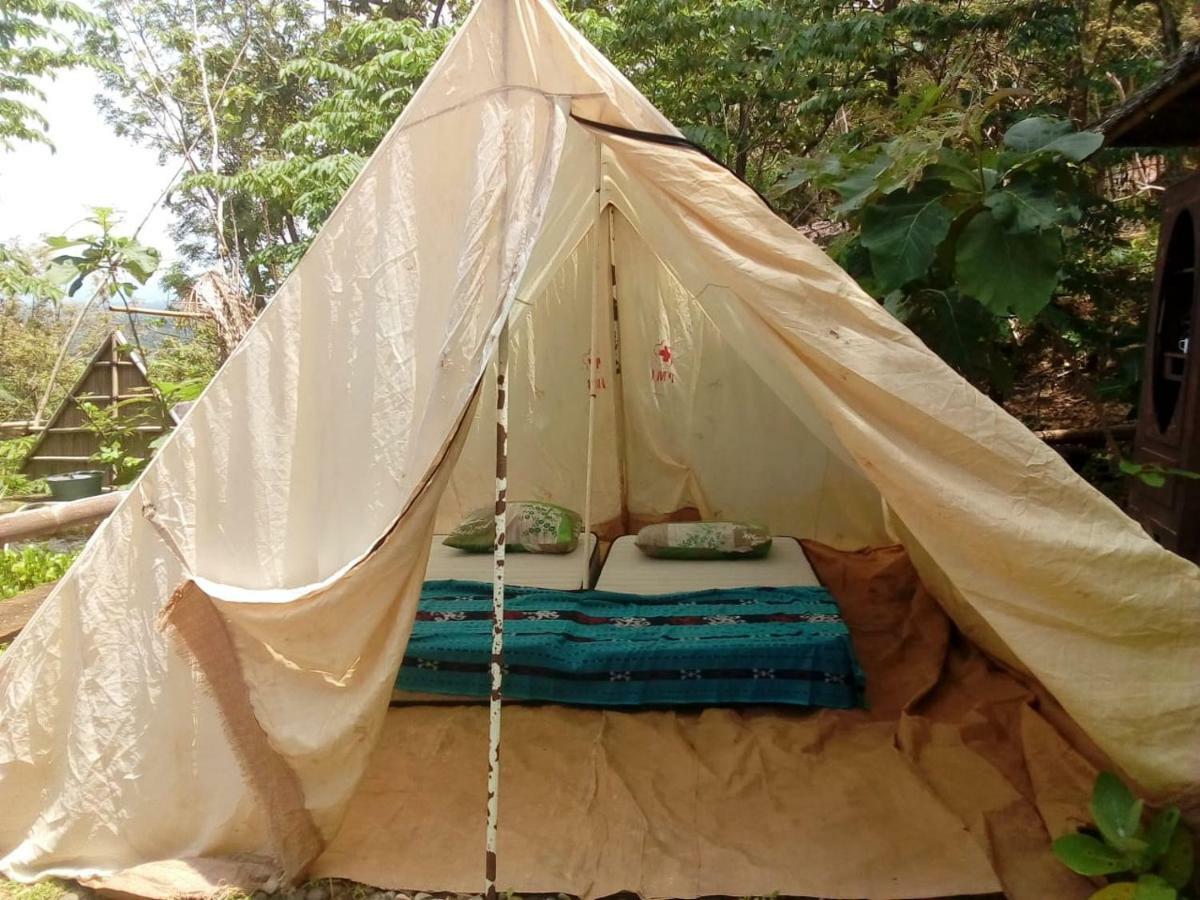 Newalaskuliner & Homestaywatulumbung Kretek Экстерьер фото