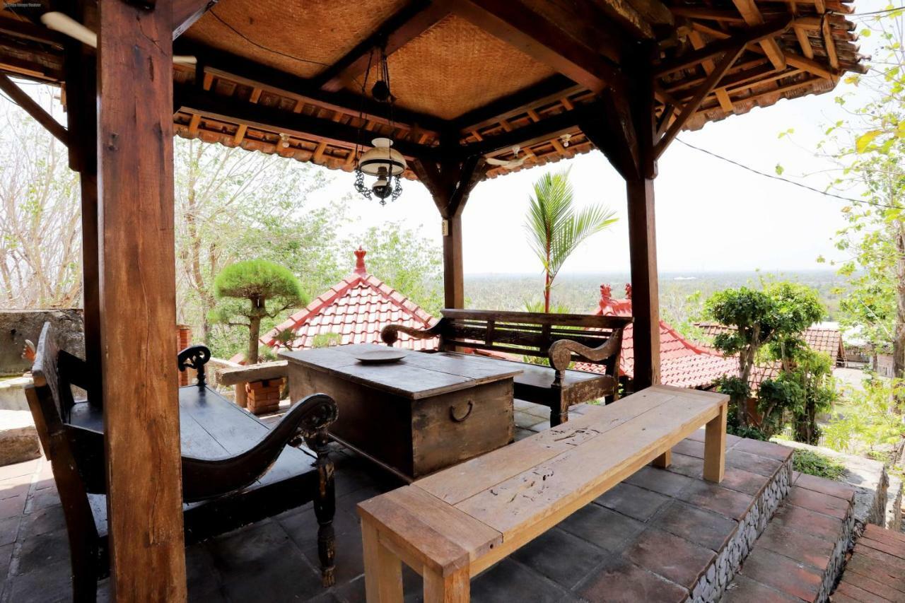 Newalaskuliner & Homestaywatulumbung Kretek Экстерьер фото