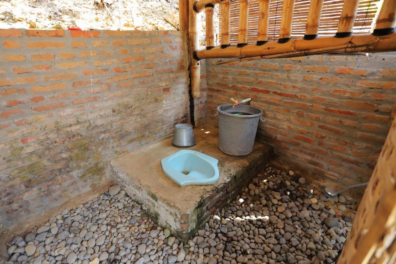 Newalaskuliner & Homestaywatulumbung Kretek Экстерьер фото